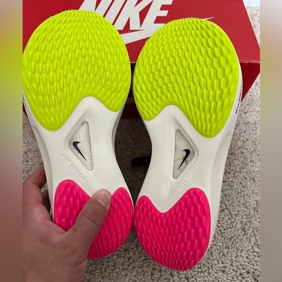 Nike Zoom Fly 5 PRM Ekiden Kipchoge Green Volt Pink - Picture 8 of 9